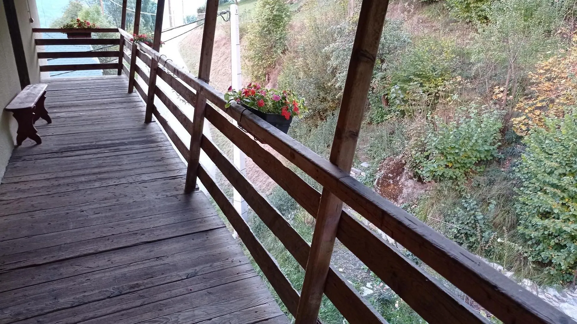 Logis Saint Roch Apartment Montaimont